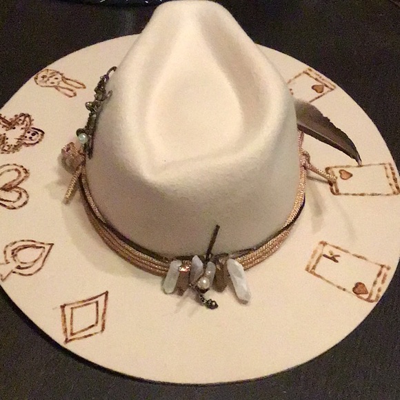 Ruxpinsrags xWyeth Alice’s Wonderland rancher - Picture 7 of 12